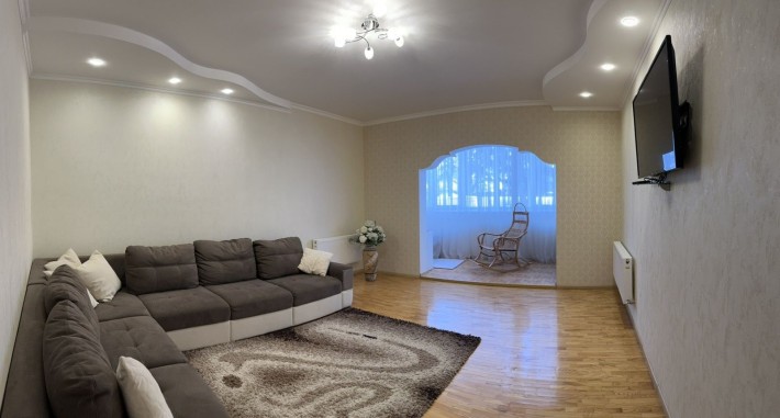 Продаж 3х кімнатної квартири 960₴  кв.м - фото 1