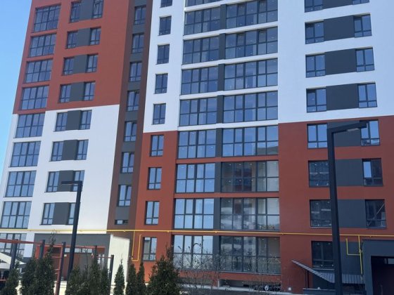 Продам двохкімнатну квартиру Липини