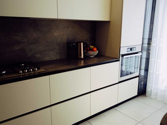 Продаж 2х кімнатної квартири з ремонтом Струмовка