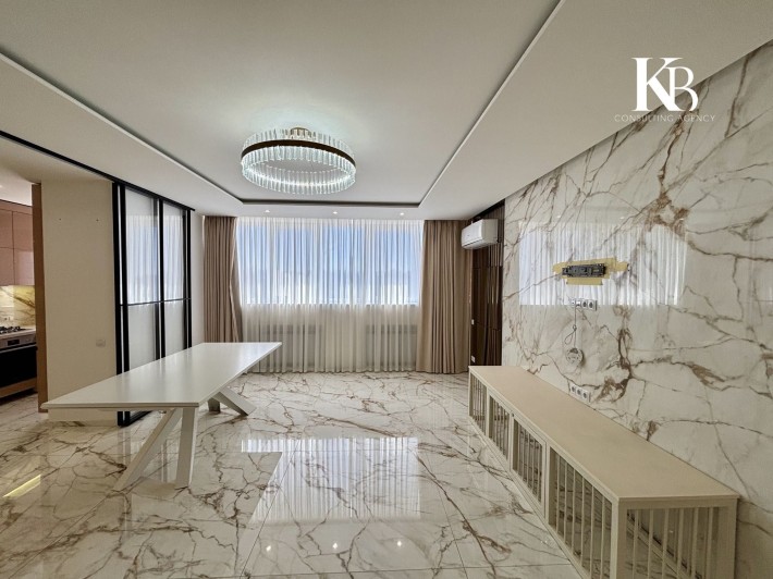 Продаж 3 квартири ЖК «Співдружність» з дизайнерським ремонтом - фото 1