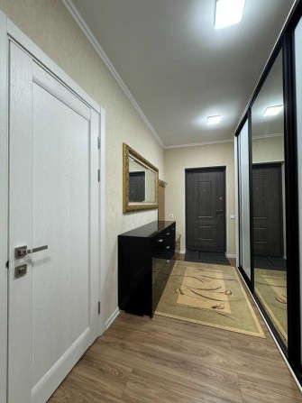 Продам 3 комнатную квартиру в ЖК «Содружество», пгт Слобожанское. - фото 1