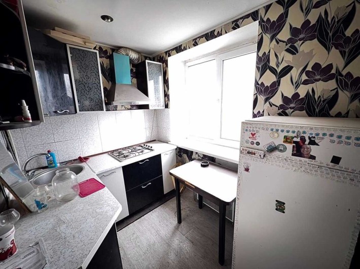 Продам 2-к квартиру в кирпичном доме на Сухомлинского / Слобожанское - фото 1