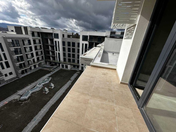 Продається квартира у місті Тячів у Sky Towers - фото 1