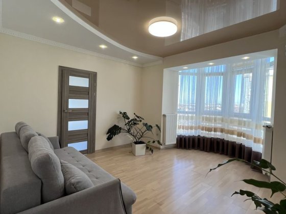 Продається готова видова 3-х кімнатна квартира ЖК Калинова слобода Криховцы