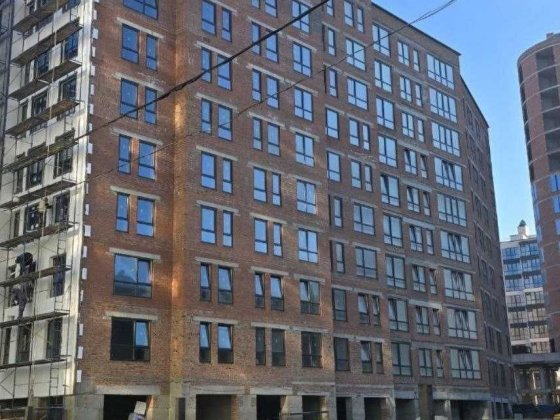 Продаж 2к в Міленіум біля озера Millennium Крихівці