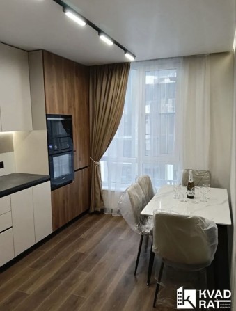 Продаю стильну півторачку ЖК Паркова Алея - фото 1