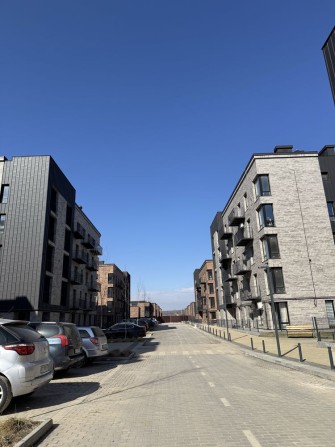 Двокімнатна квартира  біля озера , кухня студія - фото 1