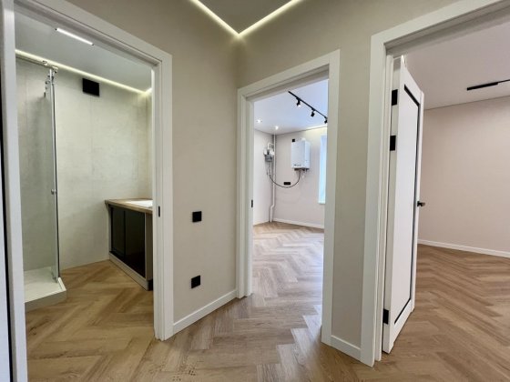 Суперціна . Простора 1 кім 48м на 5 пов в ЖК Міленіум поруч озеро парк Крихівці