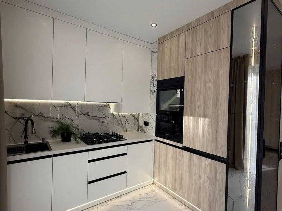 2 кімнатна квартира з ремонтом + патіо ЖК Долішній Крихівці