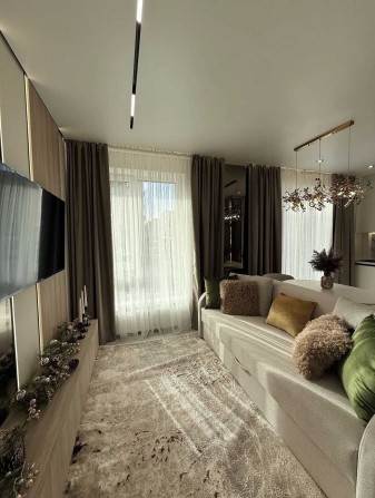 ЖК Долішній, двокімнатна квартира з дизайнерським ремонтом та патіо - фото 1