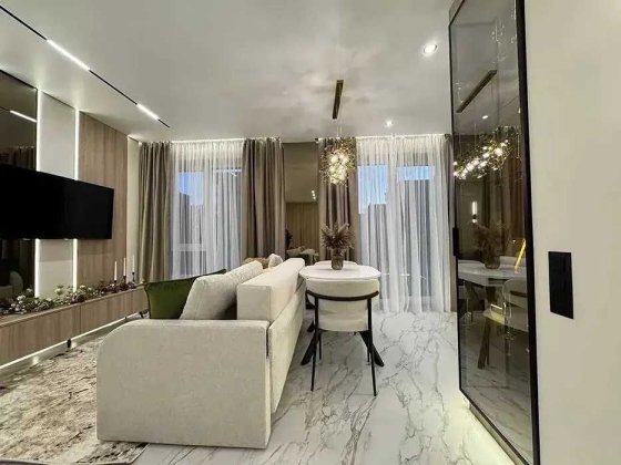 Продаж шикарної 2-кімнатної квартири з терасою в затишному ЖК! Крихівці