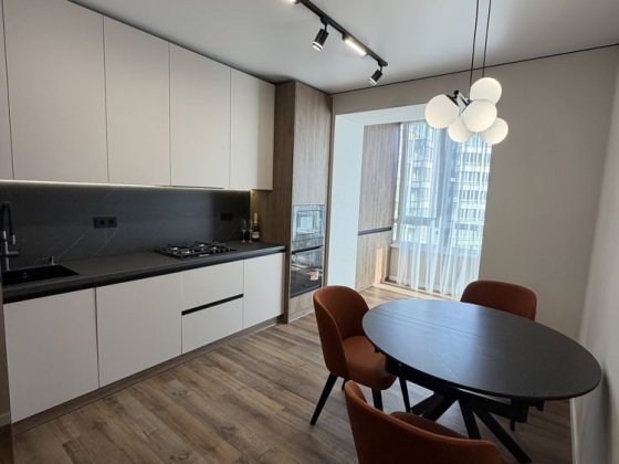 Продаю 2 кімнатну квартиру біля озера Крихівці