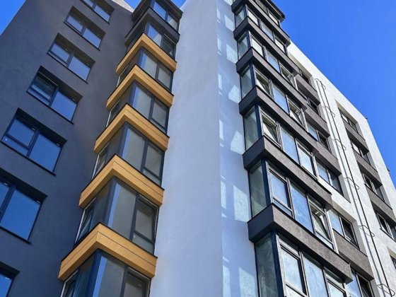 Каскад Ярко — ДВОРІВНЕВА квартира з панорамним видом та ТЕРАСОЮ Вовчинець