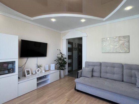 Продається 3к квартира Калинова Слобода закрита тереторія з охороною Криховцы