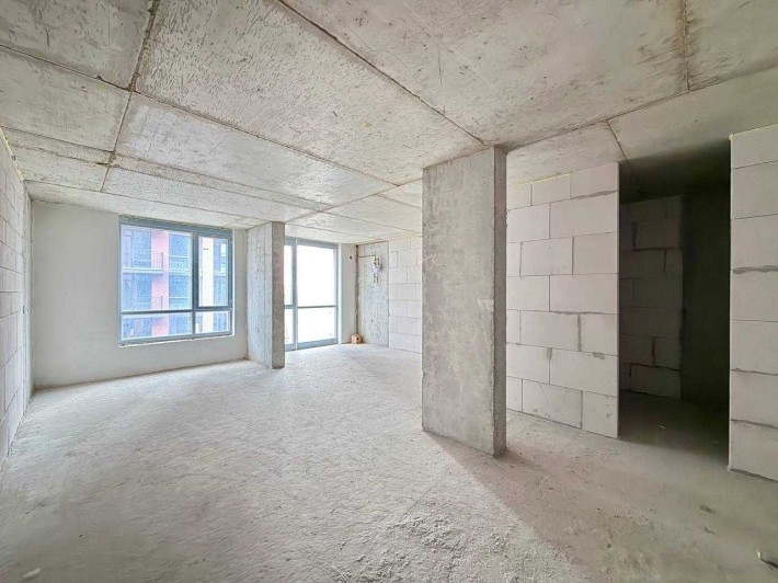 здана готова до ремонту 1 кім квартира - фото 1