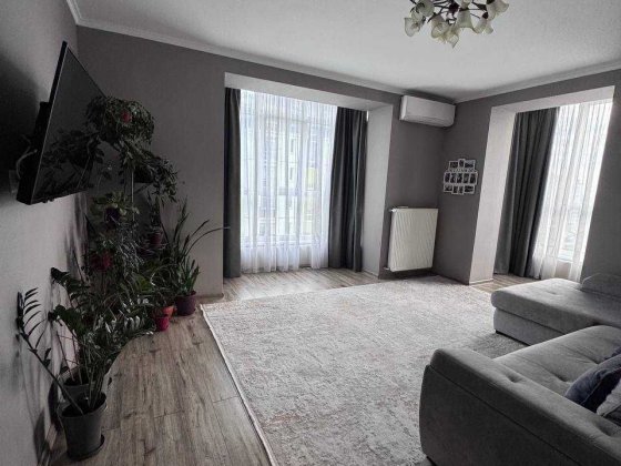 2 кімнатна КАСКАД Угорники