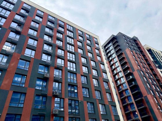 Здана 1 кім квартира з індивід газ опаленням Паркова Алея Угорники