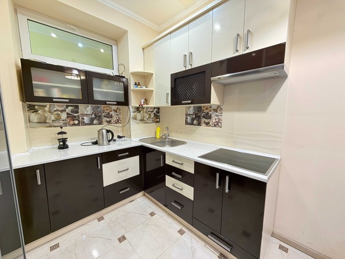 Квартира у центральній частині м.Надвірна, 3-х кім. (під комерцію) - фото 1