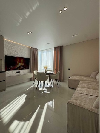 2-кімнатна квартира з вишуканим  ремонтом ЖК Міленіум - фото 1