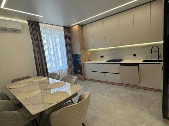 3-кімнатна квартира з ремонтом, ЖК Міленіум Криховцы