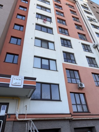 Продаж 2-х кімнатної квартири біля Парку - фото 1