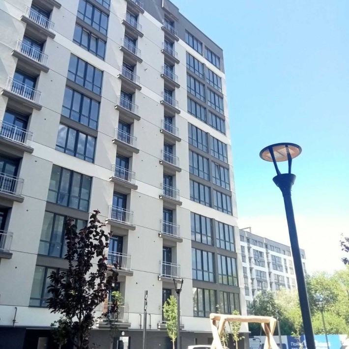 Продається 1 кім. квартира з частковим ремонтом . - фото 1