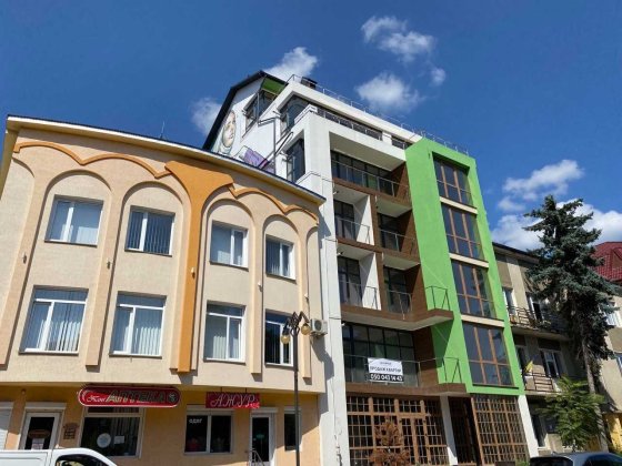 Велика квартира в новобудові міста Косів Косов