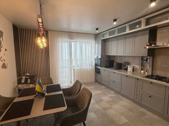 Продаж 3-кім. квартира з кухнею-вітальнею в новобудові (Держпрограми) Микитинцы