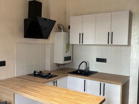 Нова квартира з ремонтом та меблями, Святопетрівське, 24м2, Газ Святопетрівське