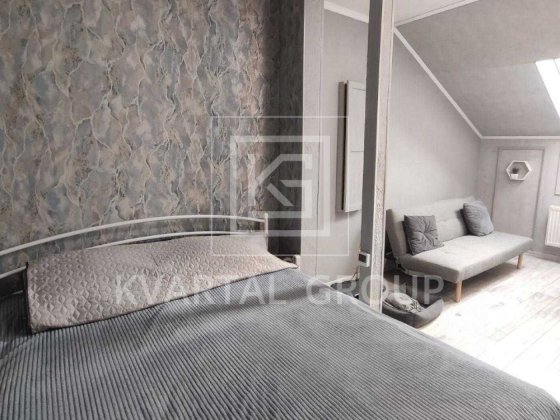 Продаж 1-кімнатна квартири - студії 47 м²  з ремонтом Ворзель