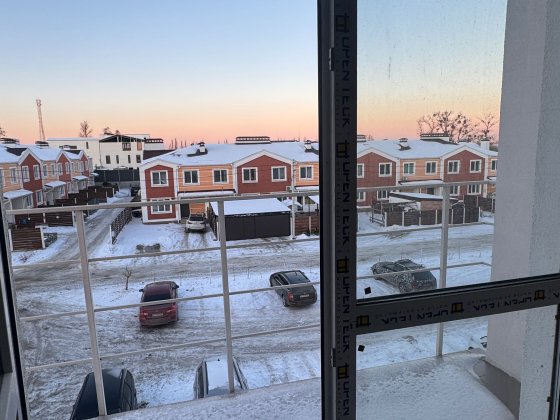 Продам 1к квартиру без ремонту з двома балконами з газом Білогородка