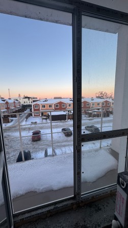 Продам 1к квартиру без ремонту з двома балконами з газом - фото 1