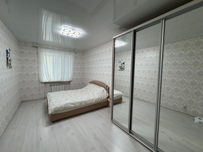 Продається 2-кімнатна квартира з ремонтом у Білогородці - фото 1