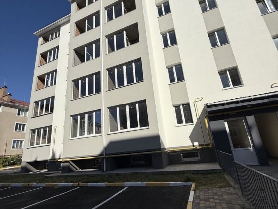 Однокімнатна квартира без ремонту в затишній локації! З газом! Ворзель