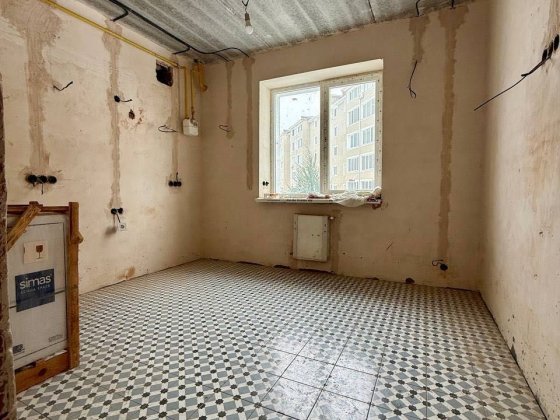 Продаж великої Євро двушки з частковим ремонтом, є власний дворик 2%оф Ворзель