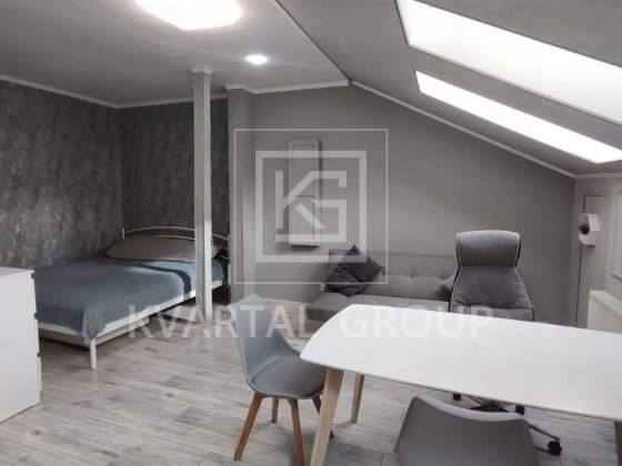 Простора 1 кімнатна квартира площею 47м2  .  З ремонтом Ворзель