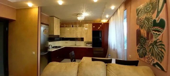 Дворівнева 4 кімнатна квартира в Ворзелі - фото 1