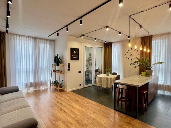 Продаємо 2-кімнатну квартиру Paradise Avenue, Парадайз Авеню Крюківщина