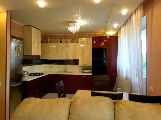 Квартира 3 кімнати 2 поверхи Ворзель Евторемонт Меблі залишаються ГАЗ Ворзель