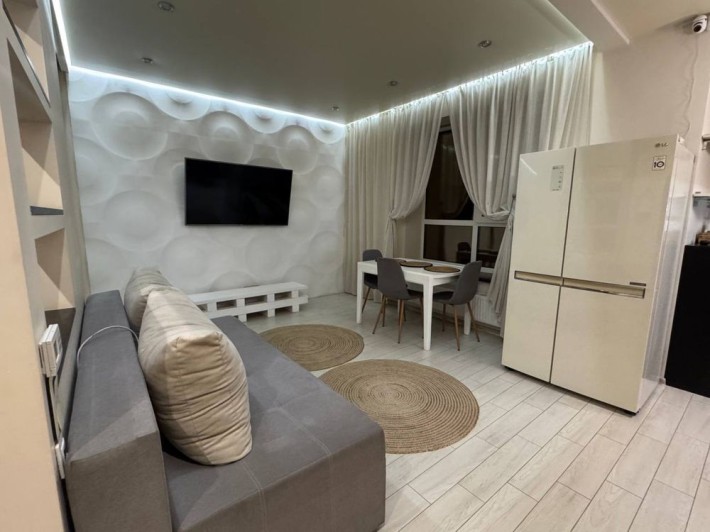 Продаж 1к квртири  56м квадратних У квартал - фото 1