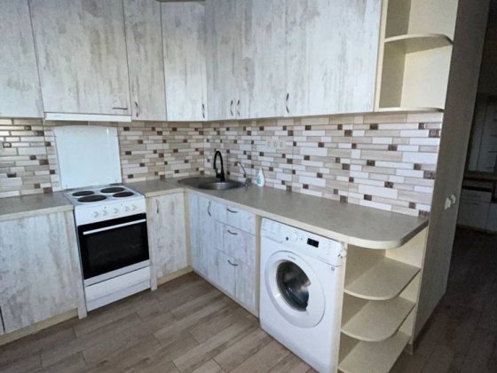 Продаж 2 кімнатної квартири з хорошим ремонтом у Гореничі Гореничі