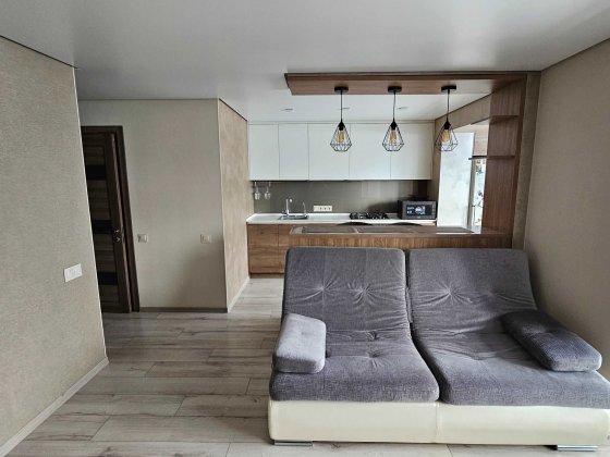 Продаж квартира з ремонтом та меблями власник. Чабаны