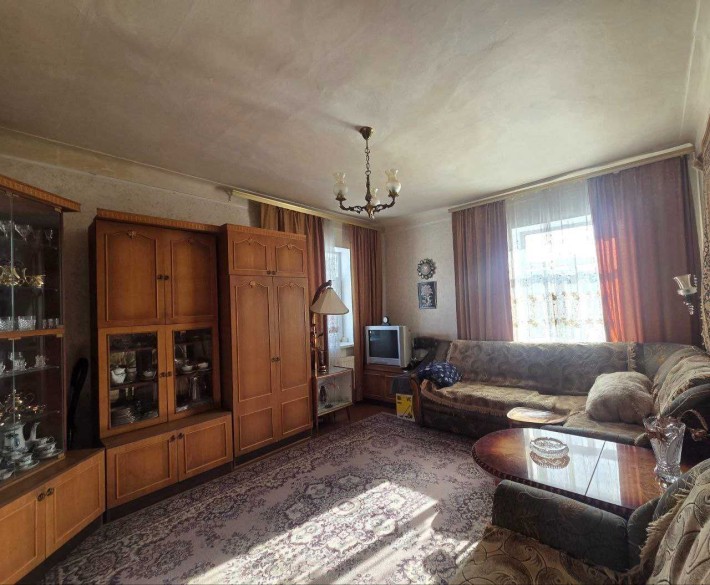 Продаж  3-кімнатної квартири в м. Узин. Автономне опалення! - фото 1