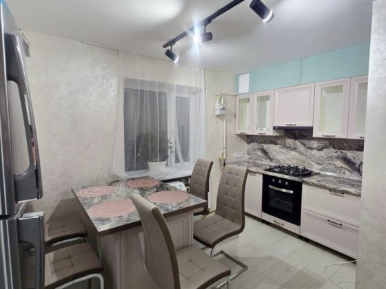 Продаж 3 кімнатної квартири м.ТАРАЩА Тараща