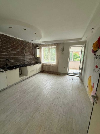 Продам квартиру 80 м2 з євроремонтом в центрі Бородянки - фото 1