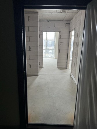 Простора 3 кімнатна квартира - фото 1