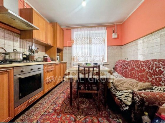 Продаж 2-кімнатної квартири з ремонтом Немішаєво Немішаєве