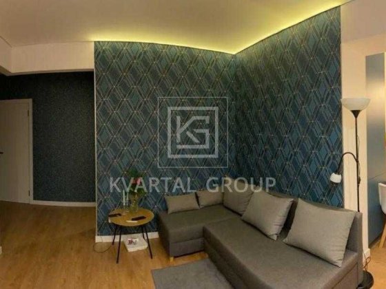 Продам квартиру. Вишукана та стримана. Дмитрівка