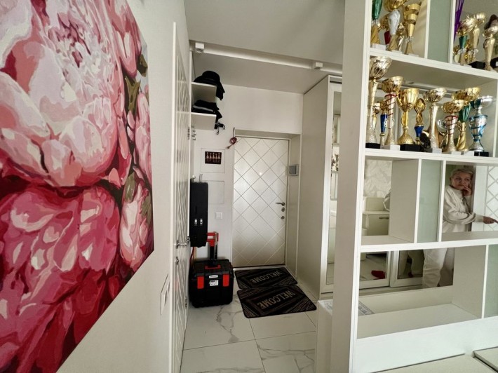 3-кім. квартира-80 м² з ремонтом, меблями. 15 хв. до Києва - фото 1