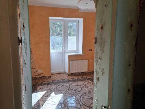 1-кімнатна квартира на 1 поверсі з хорошим плануванням та балконом Чайки